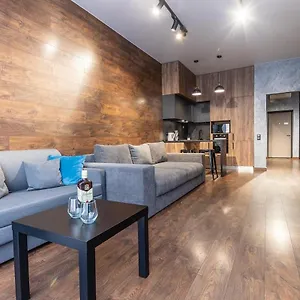 Luxury Smartplaza Obolon Metro Minskai Киев